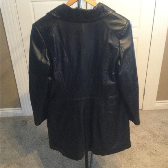 Danier Lined Leather Jacket - Picture 5 of 12
